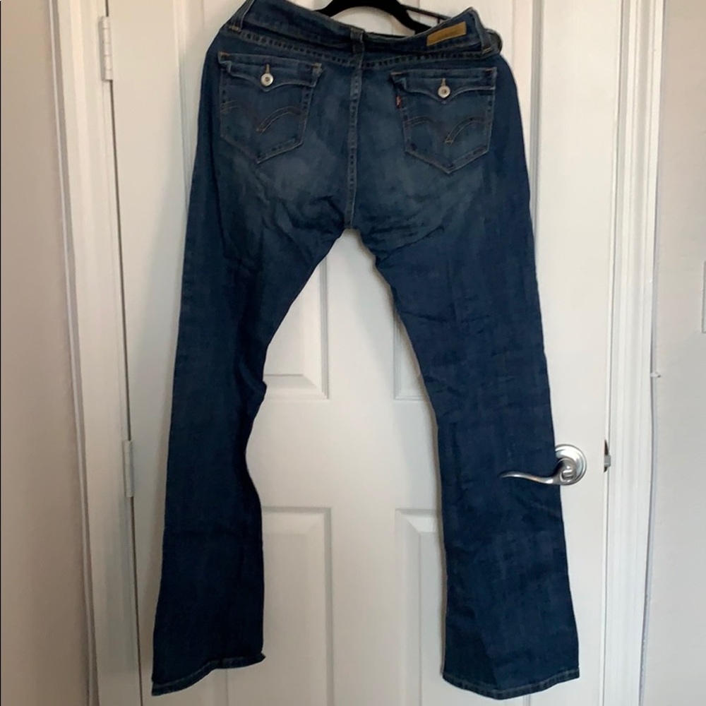 Levi 542 Titled Flare Jean View 4